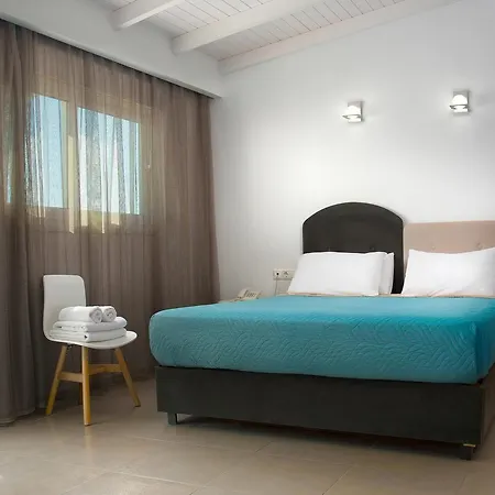 Coral Hotel 3*